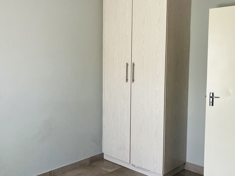 Simple, Cozy & Convenient - Photo 10