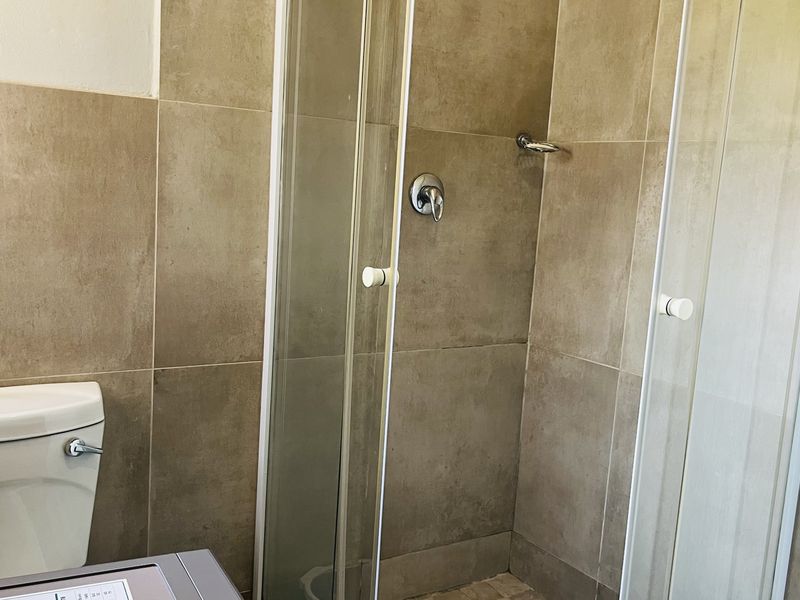 Simple, Cozy & Convenient - Photo 8