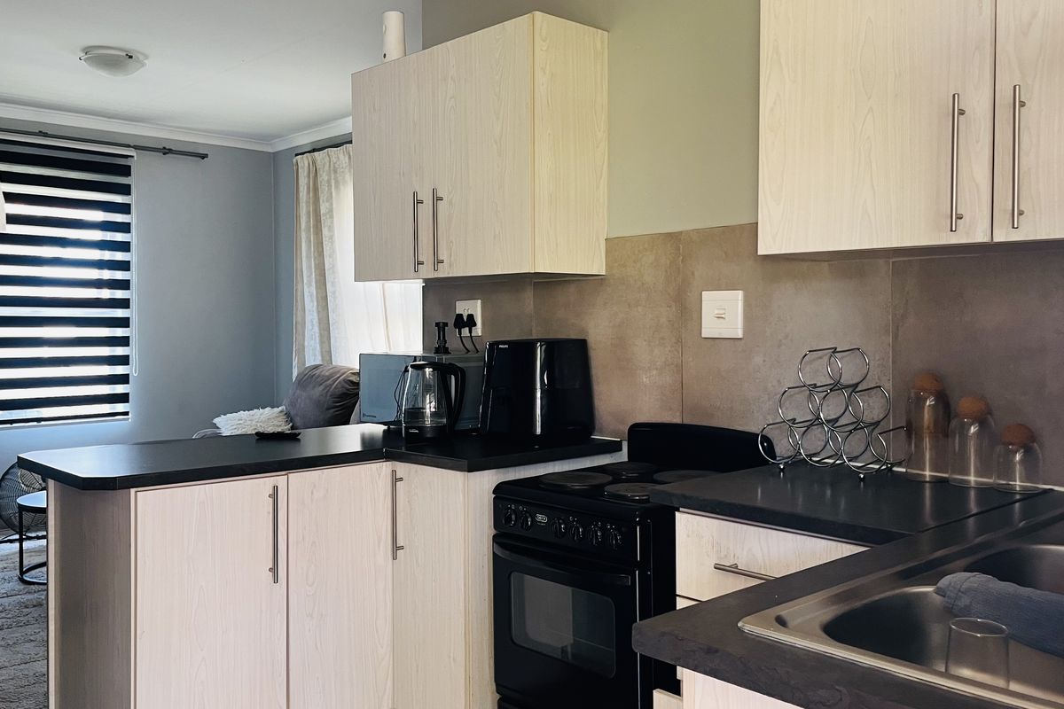 Simple, Cozy & Convenient - Photo 2