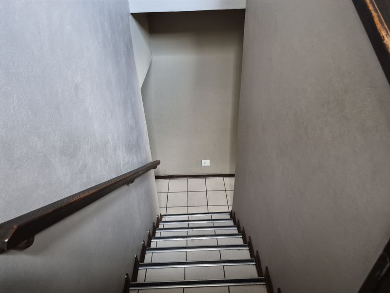 Double Storey House in Upmarket Complex! - Photo 10