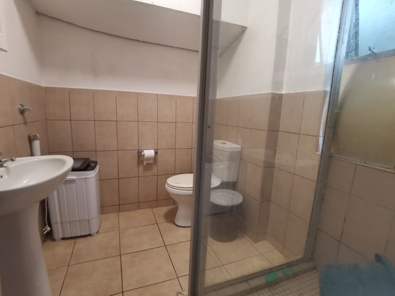 Charming 1-Bedroom Apartment in Geelhout Park - Photo 5