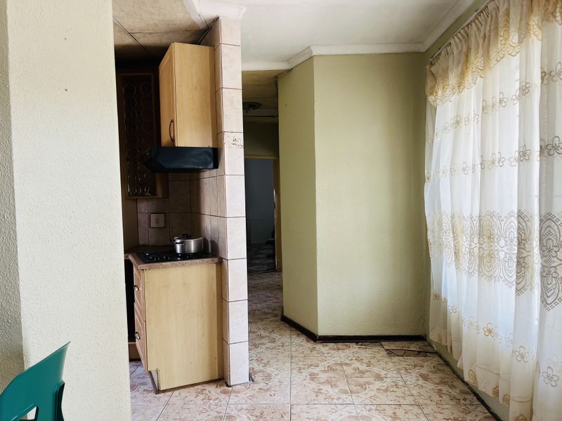 Family Home with Big Yard in Paardekraal - Photo 8