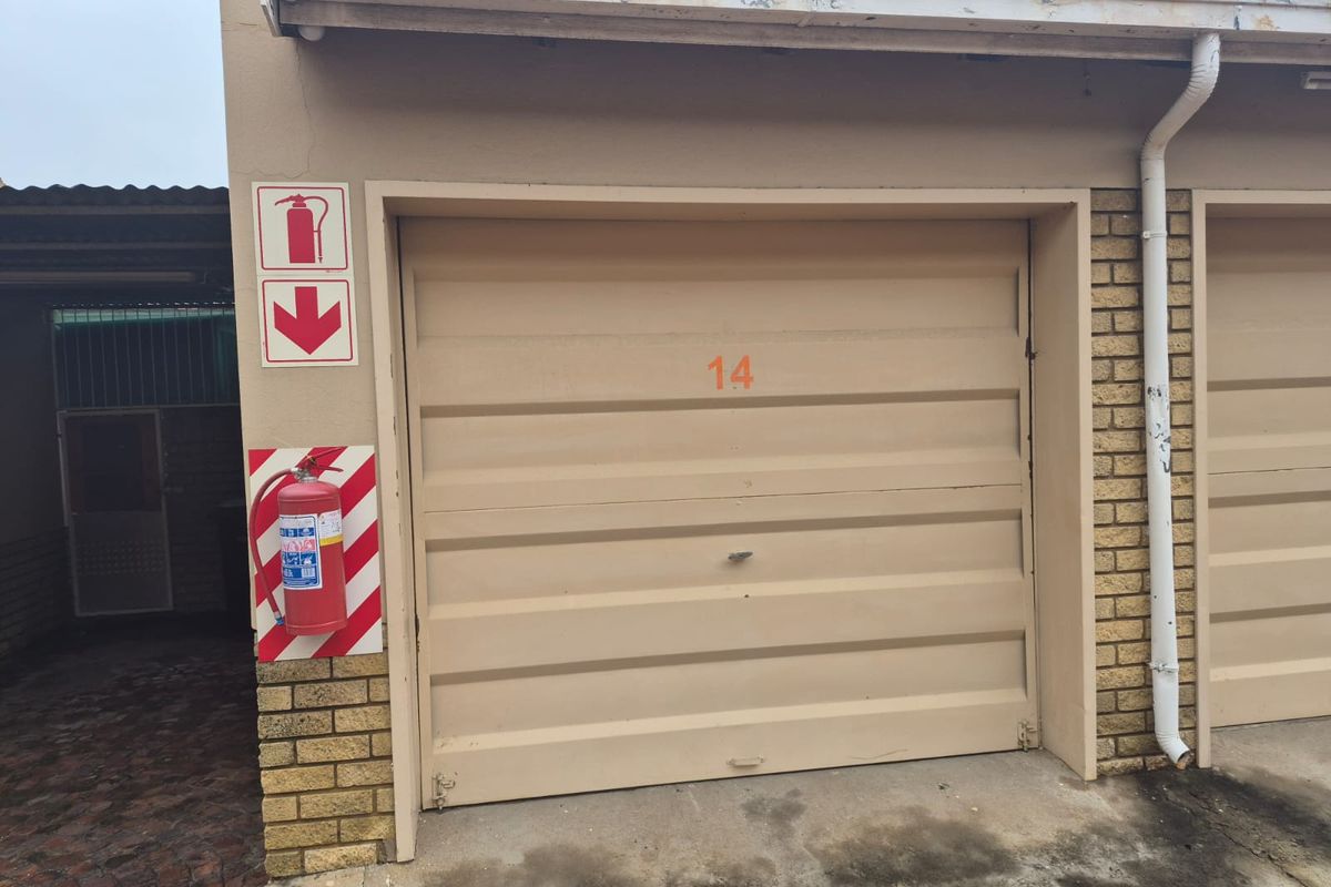 Apartment Rental Monthly In Rustenburg - Photo 4