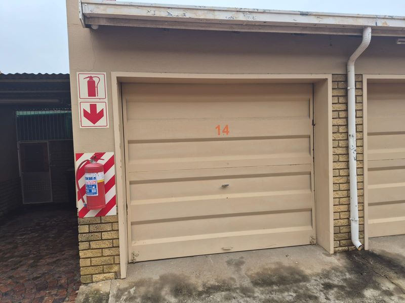 Apartment Rental Monthly In Rustenburg - Photo 4