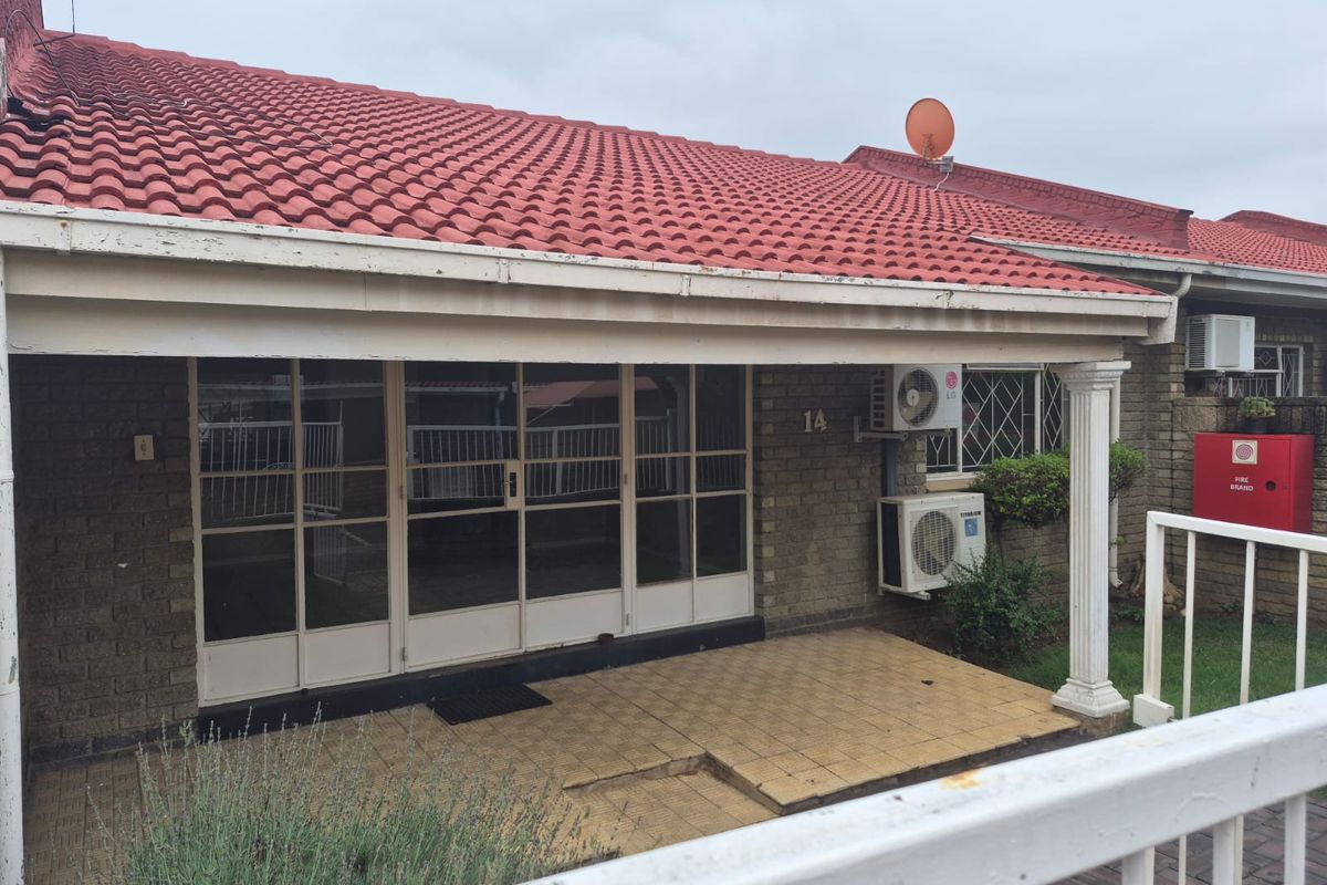 Apartment Rental Monthly In Rustenburg - Photo 3