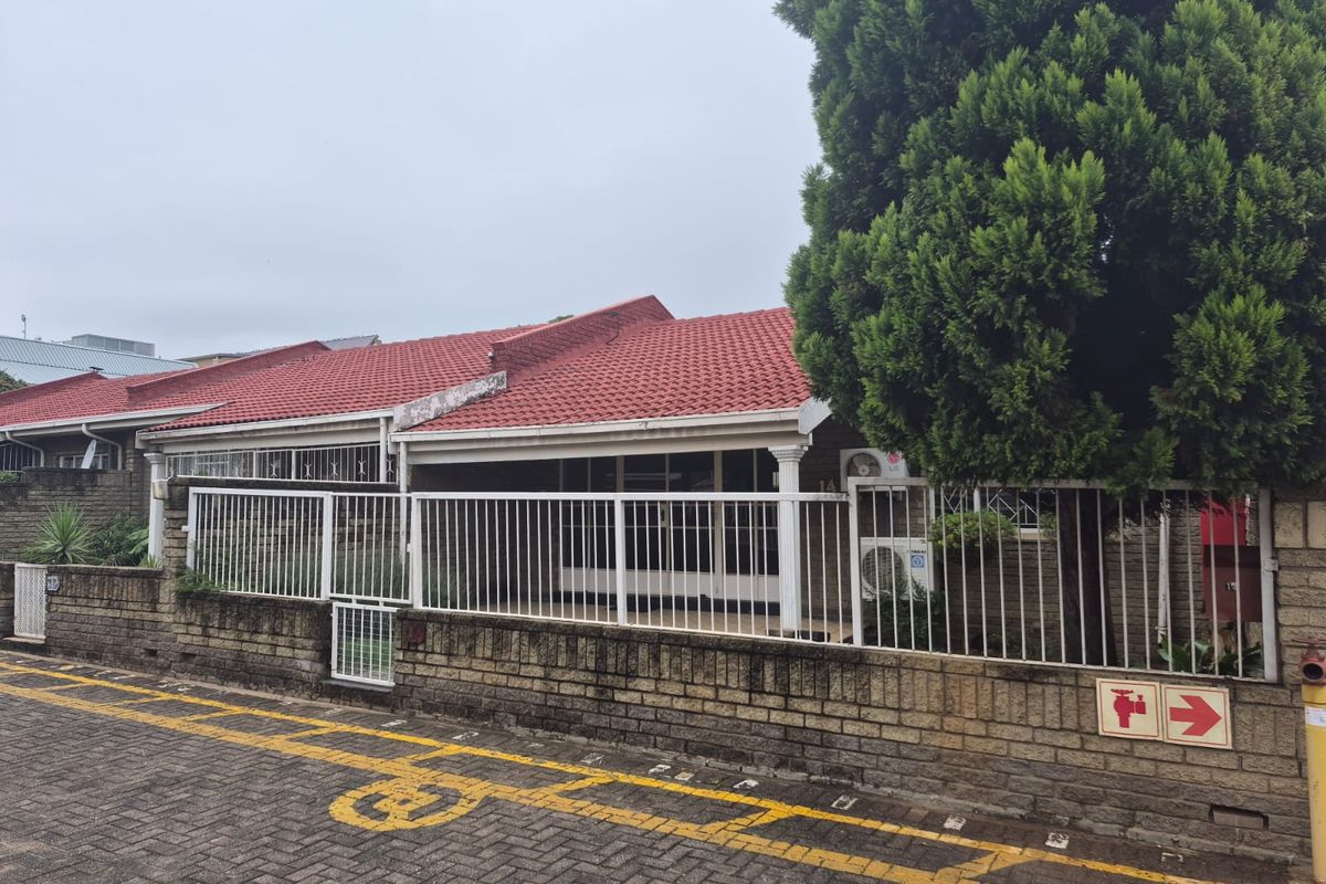 Apartment Rental Monthly In Rustenburg - Photo 2