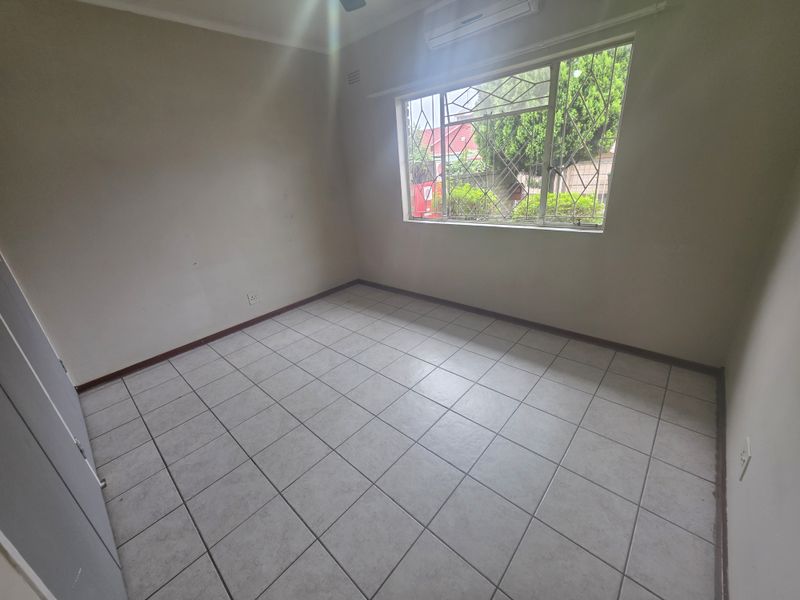 Townhouse For Sale In Rustenburg - Photo 8