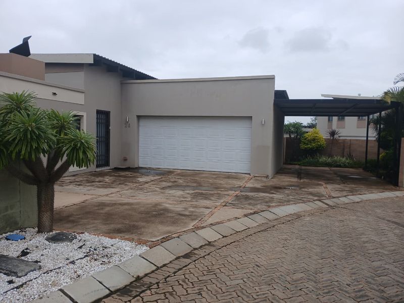 Your modern and charming home awaits, hurry! - Photo 1