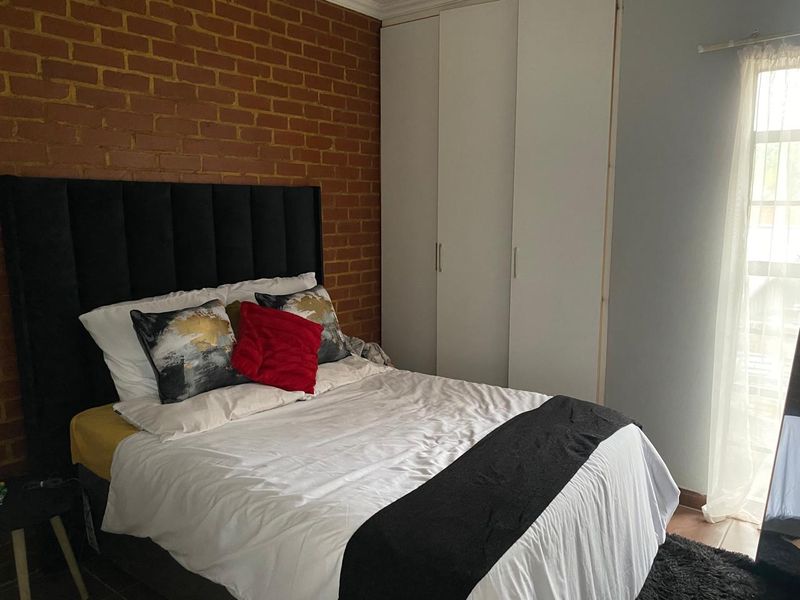 Lock-Up and Gp 1 Bedroom Flat. - Photo 8