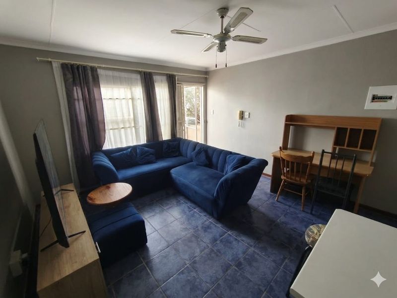 Chic 1-Bedroom Living the Perfect Blend of Style, Comfort, and Convenience. - Photo 3