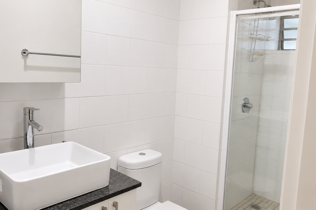 One Bedroom Ground Floor Apartment - Photo 4