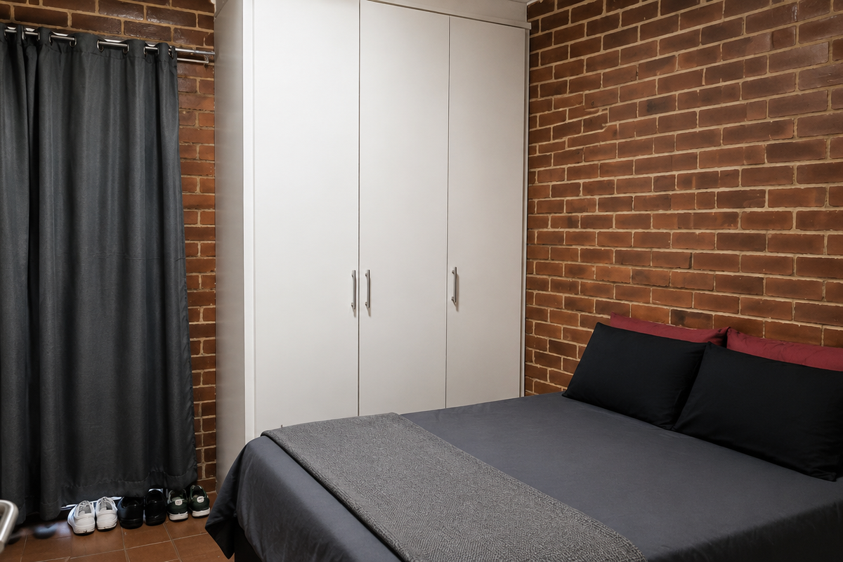 One Bedroom Ground Floor Apartment - Photo 3
