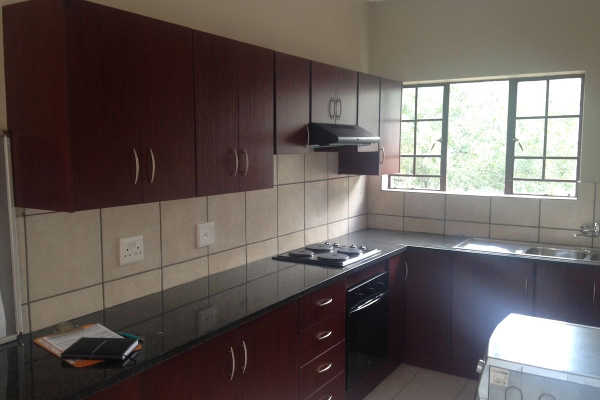 Flat For Sale In Rustenburg - Photo 3