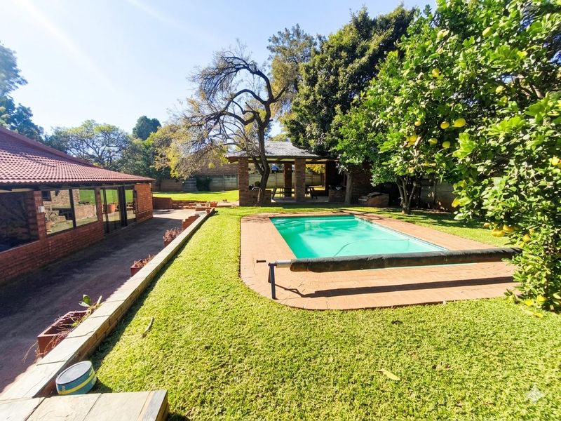 The Ultimate Family Haven: Space, Sustainability, and Endless Entertainment! - Photo 10