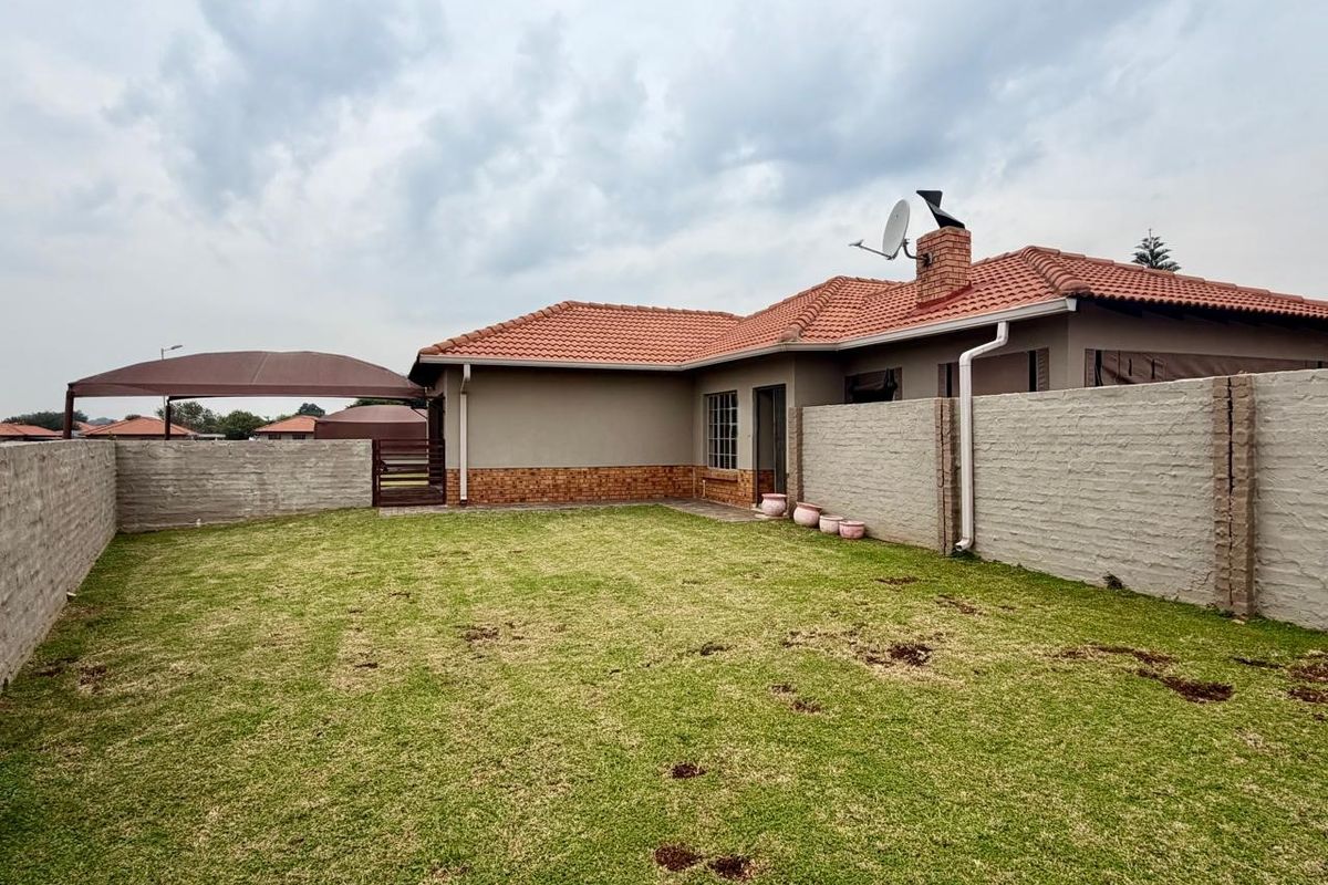 House Pending Sale In Rustenburg - Photo 4