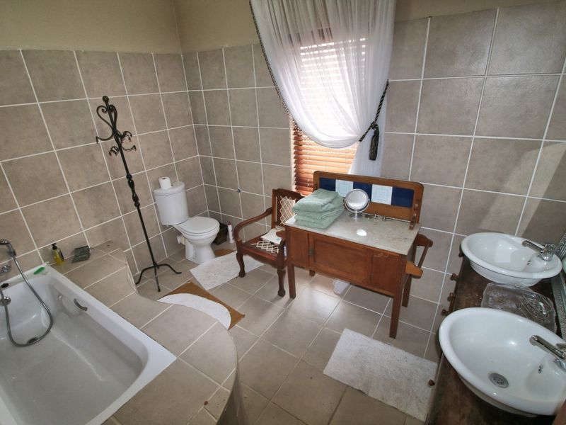 House For Sale In Rustenburg - Photo 4