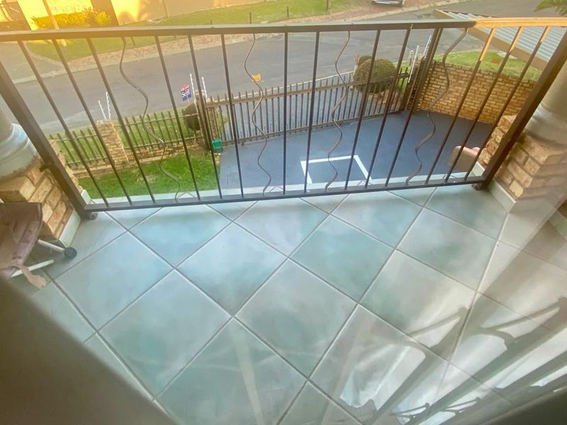 Location is just right!!! - Photo 3