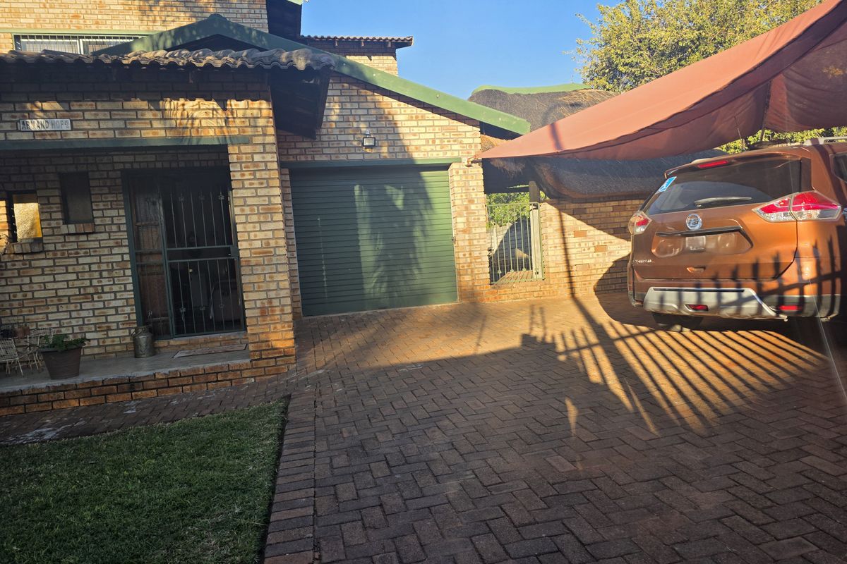 House For Sale In Rustenburg - Photo 3