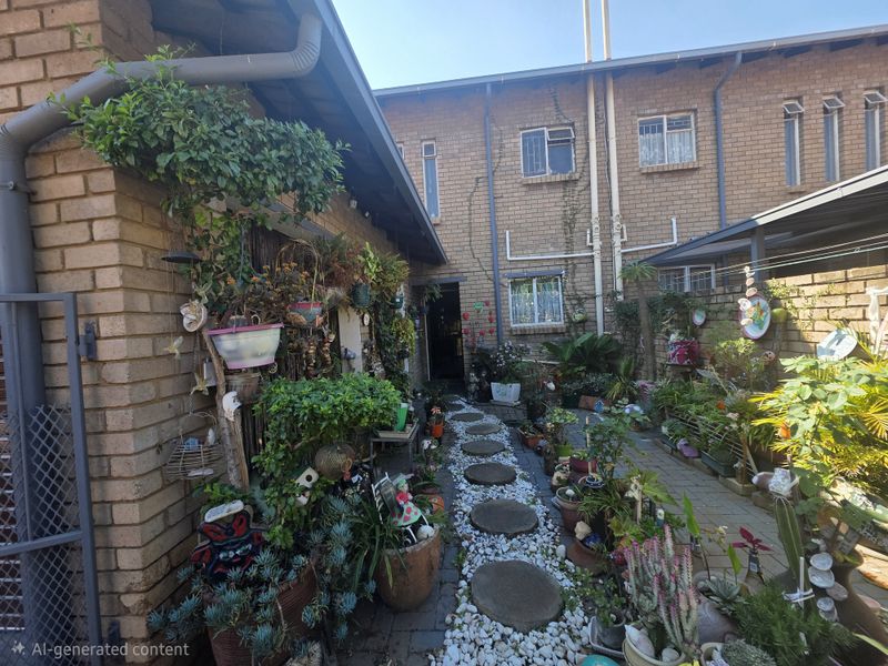 Townhouse For Sale In Rustenburg - Photo 1