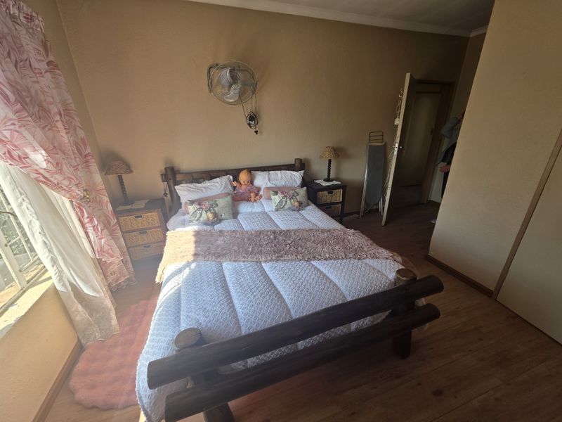 Townhouse For Sale In Rustenburg - Photo 2