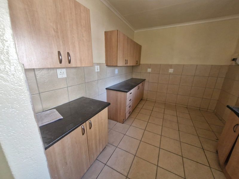 House Rental Monthly In Rustenburg - Photo 8