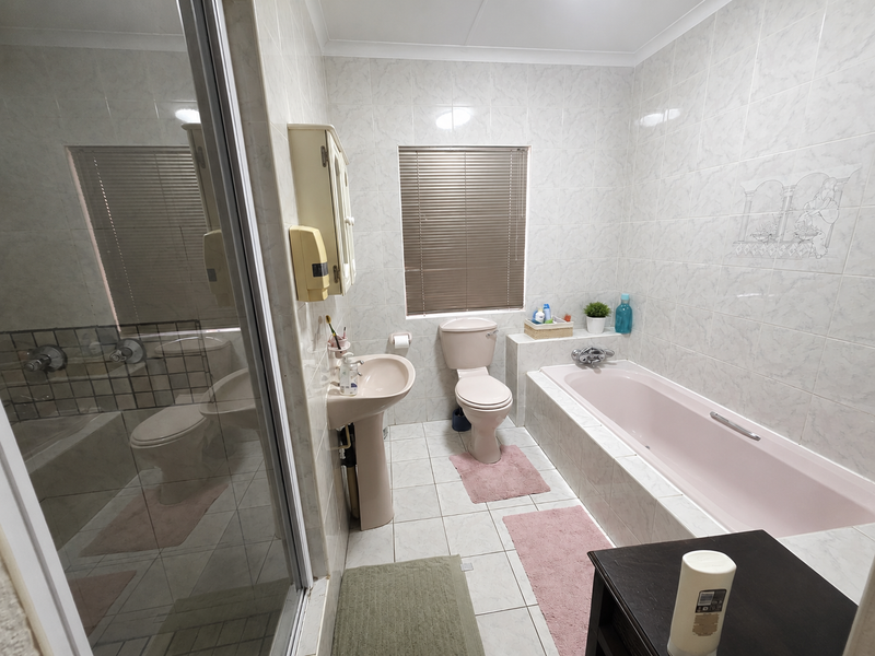 House For Sale In Rustenburg - Photo 10