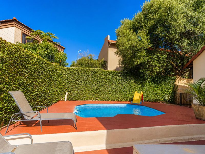 4 Bedroom Townhouse with Private Garden in Safari Gardens - Photo 1