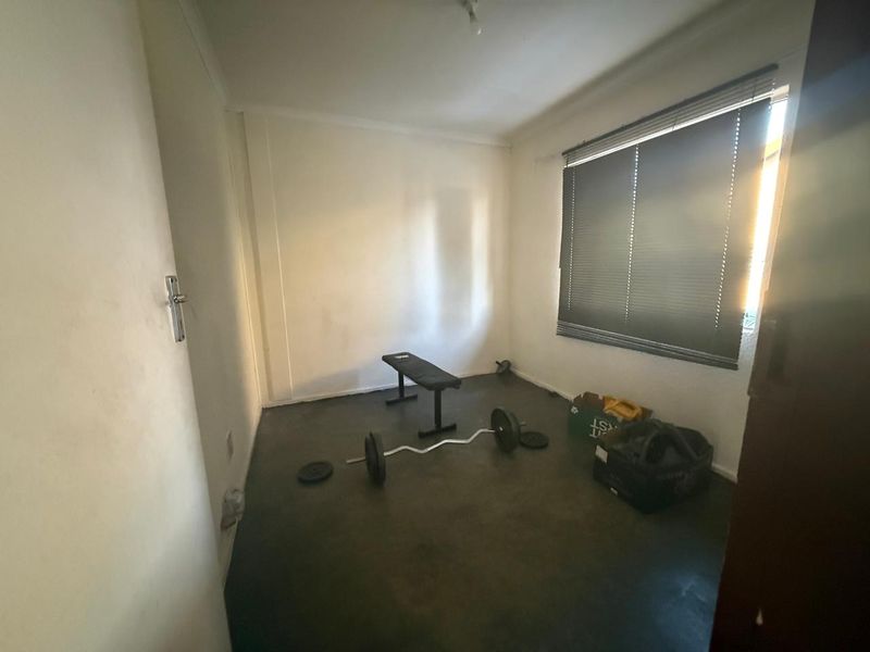 Too Good To Be True - Photo 8