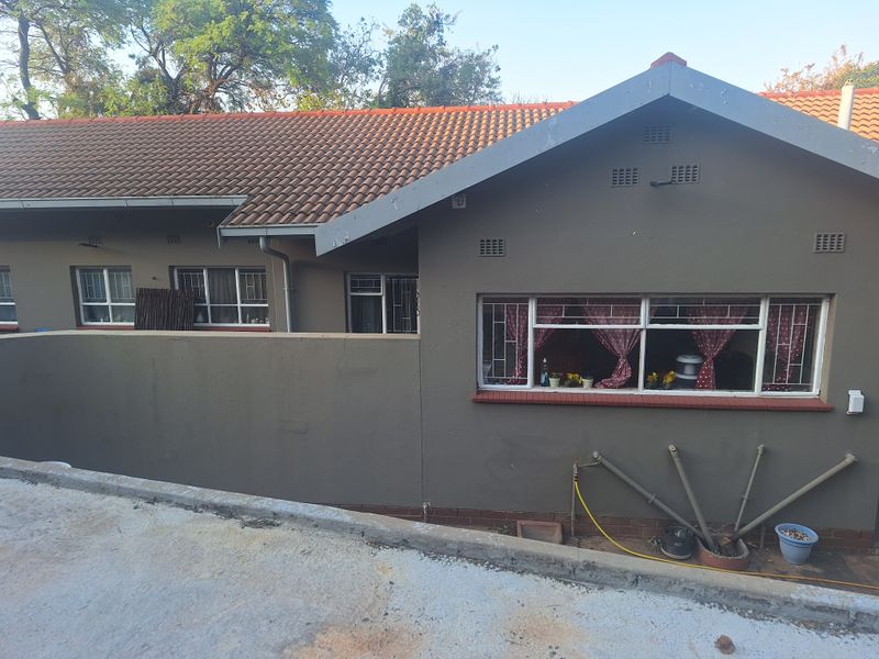 Family home with potential - Photo 7