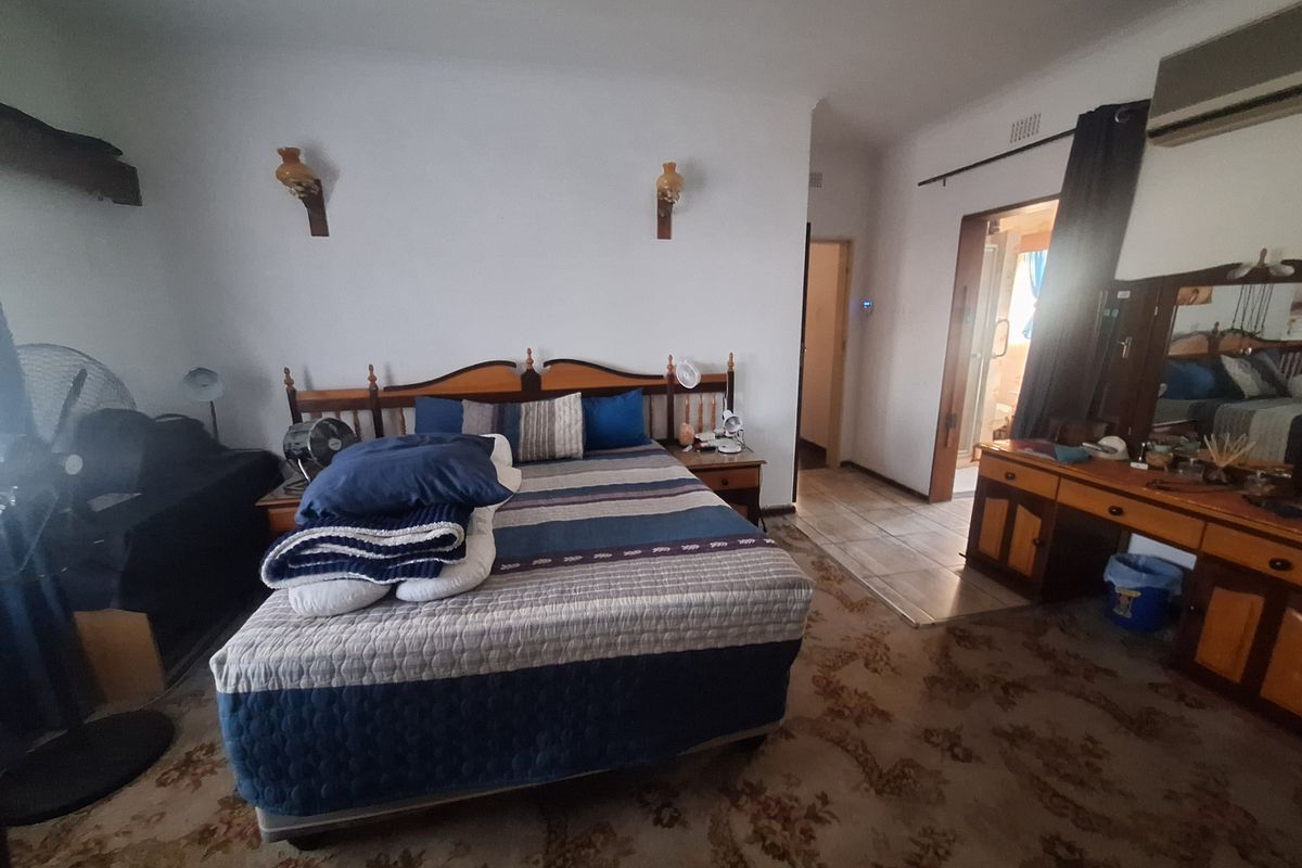 Family home with potential - Photo 4
