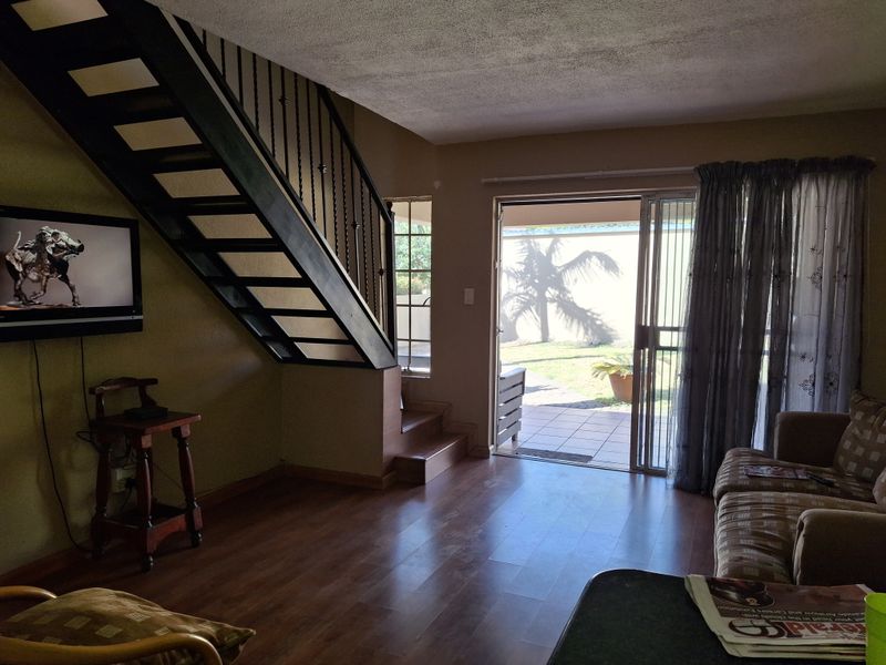 Welcome to your dream home! - Photo 6