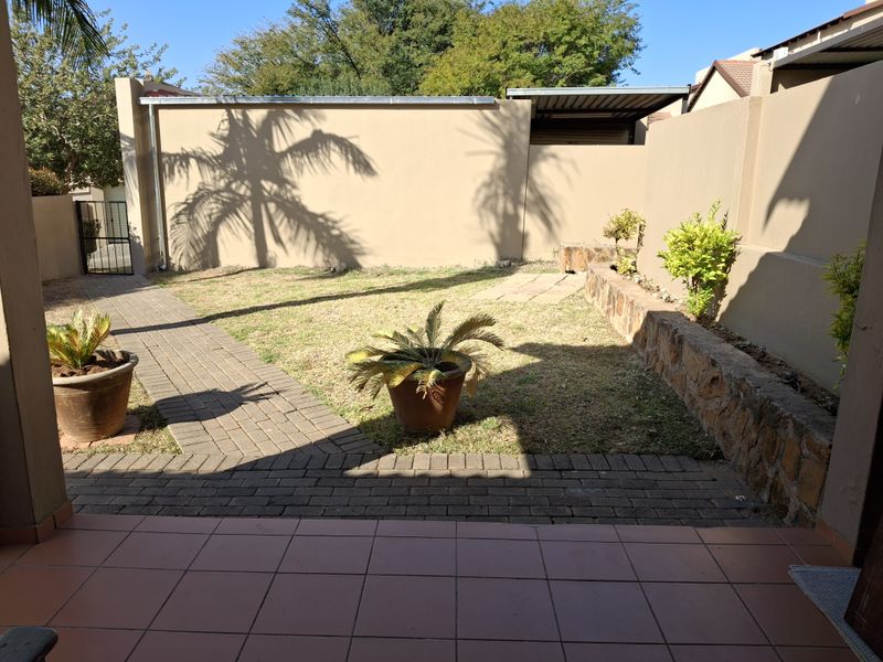 Welcome to your dream home! - Photo 4