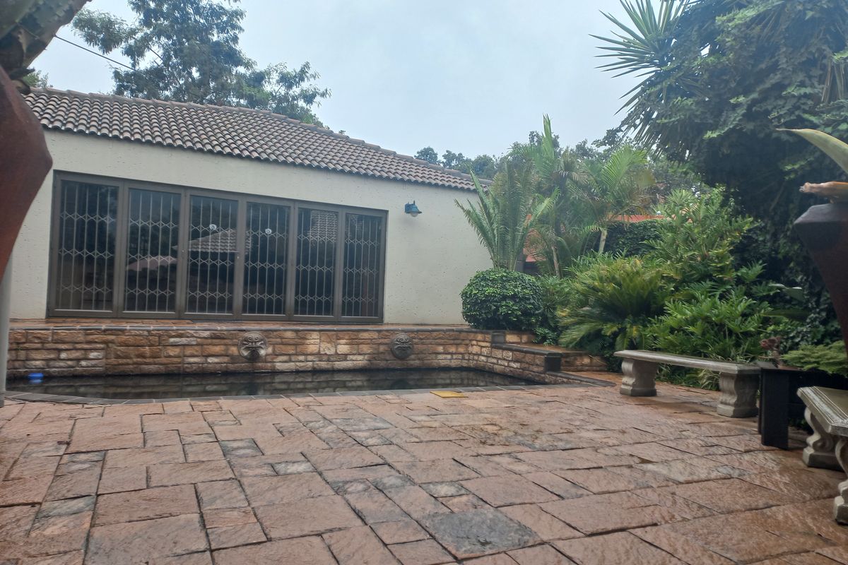 Seven bedroom property plus extras! - Photo 3