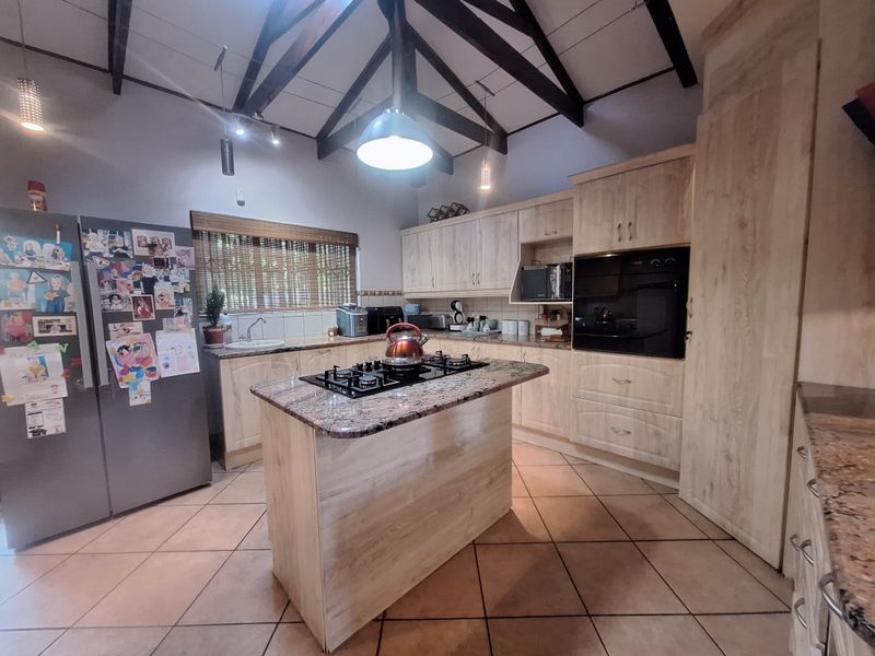 Seven bedroom property plus extras! - Photo 7