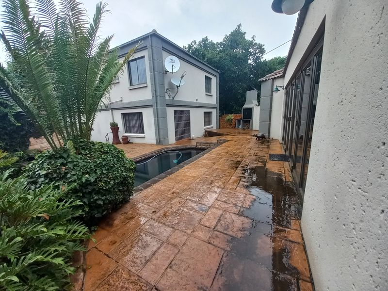 Seven bedroom property plus extras! - Photo 4