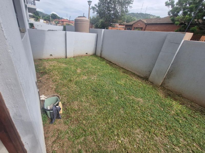 Duplex Rental Monthly In Rustenburg - Photo 5
