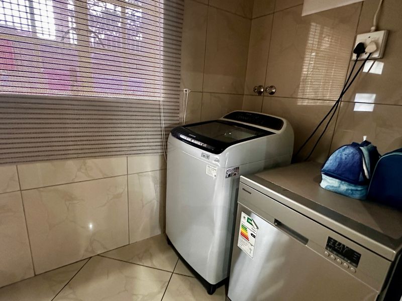 Family home in Safari Gardens - Photo 6