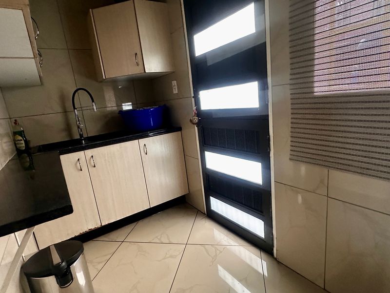 Family home in Safari Gardens - Photo 5