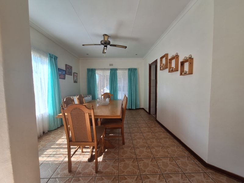 Family Home in Mooinooi - Photo 7