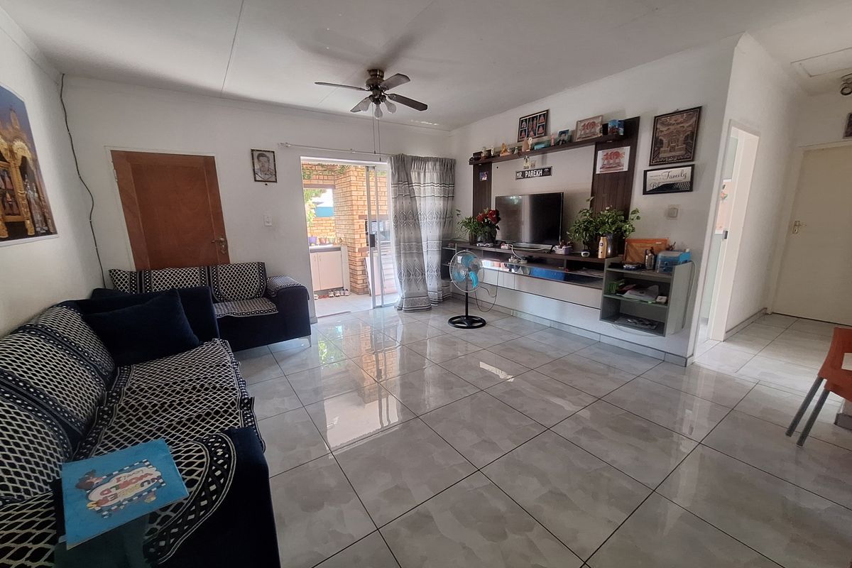 Townhouse For Sale In Rustenburg - Photo 4