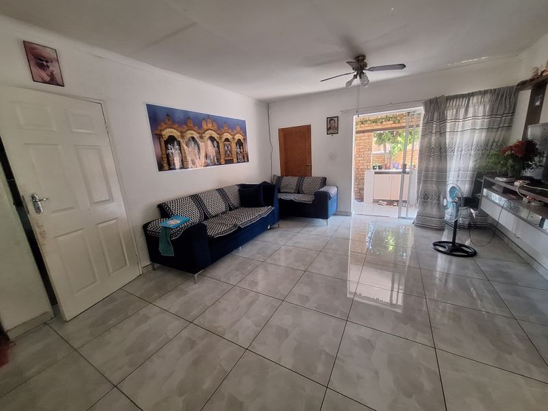 Townhouse For Sale In Rustenburg - Photo 3