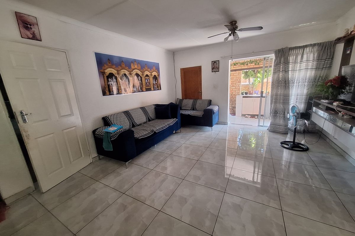 Townhouse For Sale In Rustenburg - Photo 3