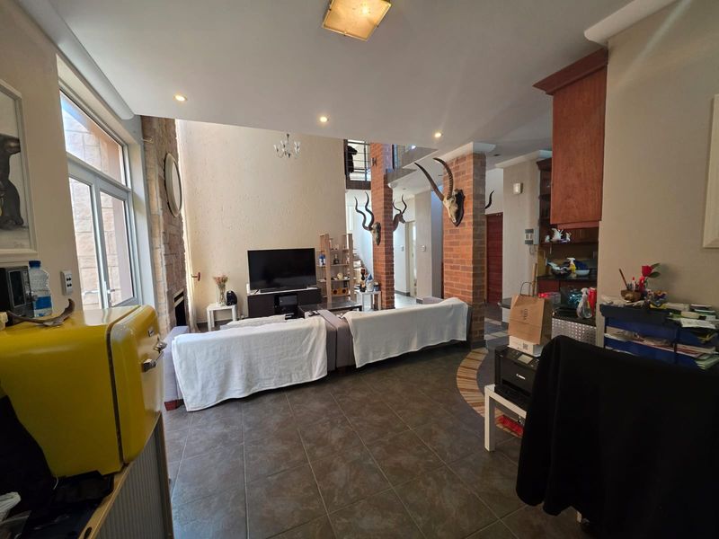 Townhouse For Sale In Rustenburg - Photo 8