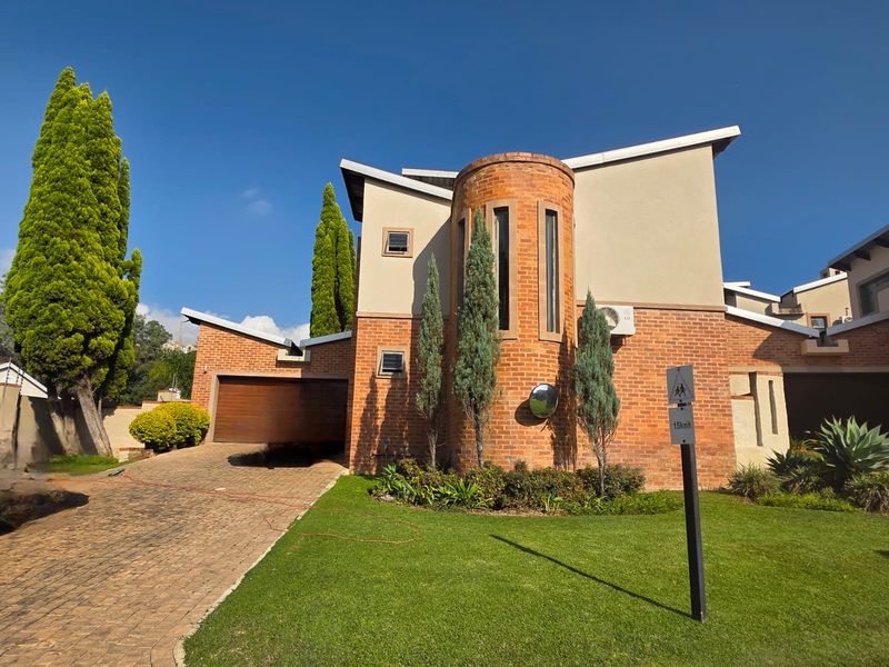 Townhouse For Sale In Rustenburg - Photo 2