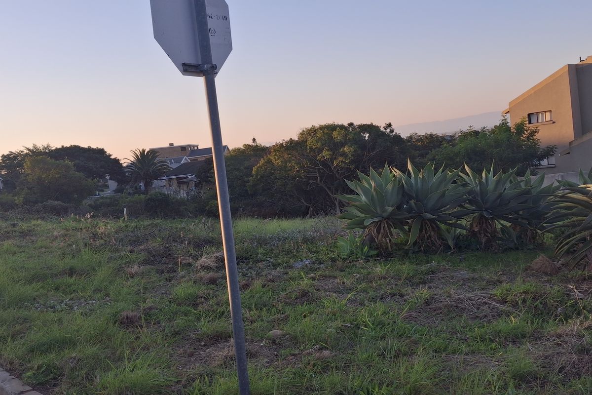 Corner stand in suburb area with a beautiful sea view! - Photo 3
