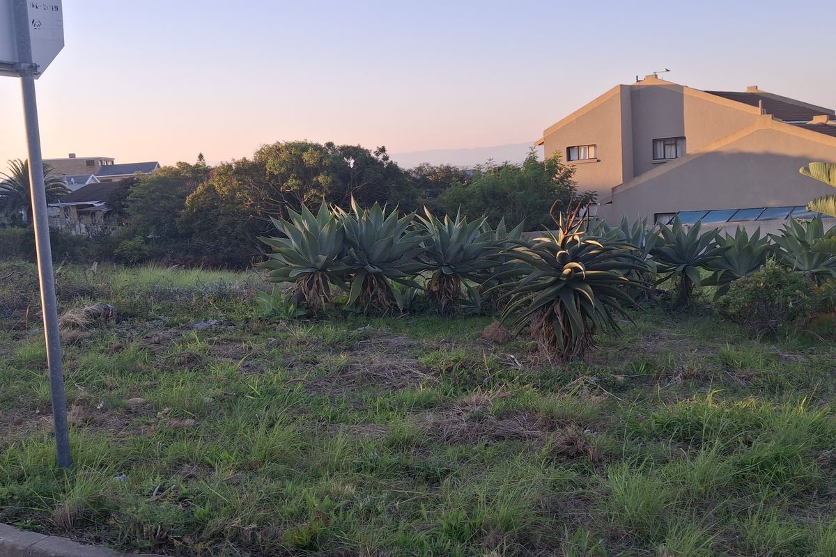 Corner stand in suburb area with a beautiful sea view! - Photo 2