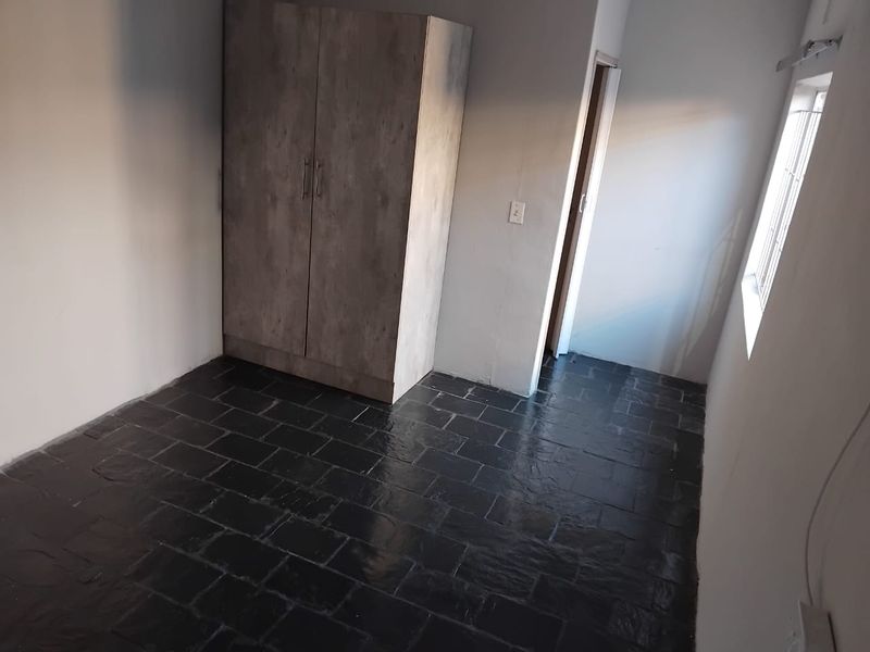 Flat Rental Monthly In Rustenburg - Photo 10