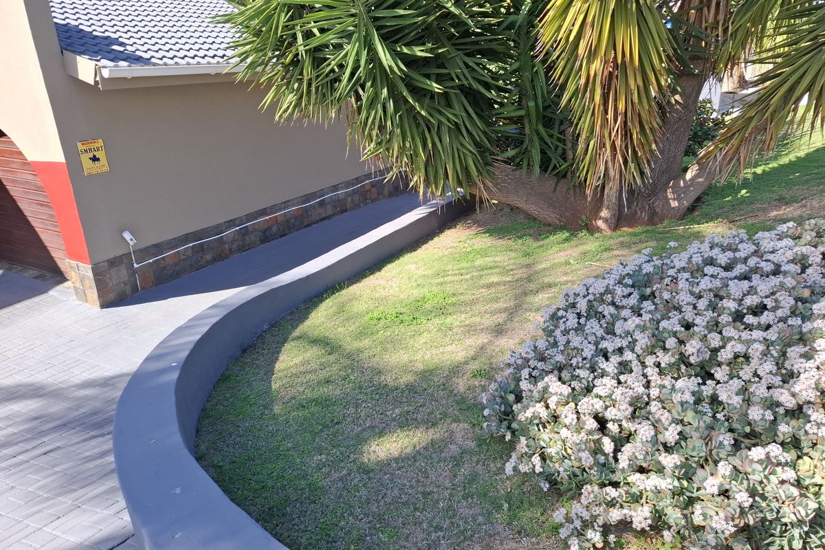 A good address - Photo 3