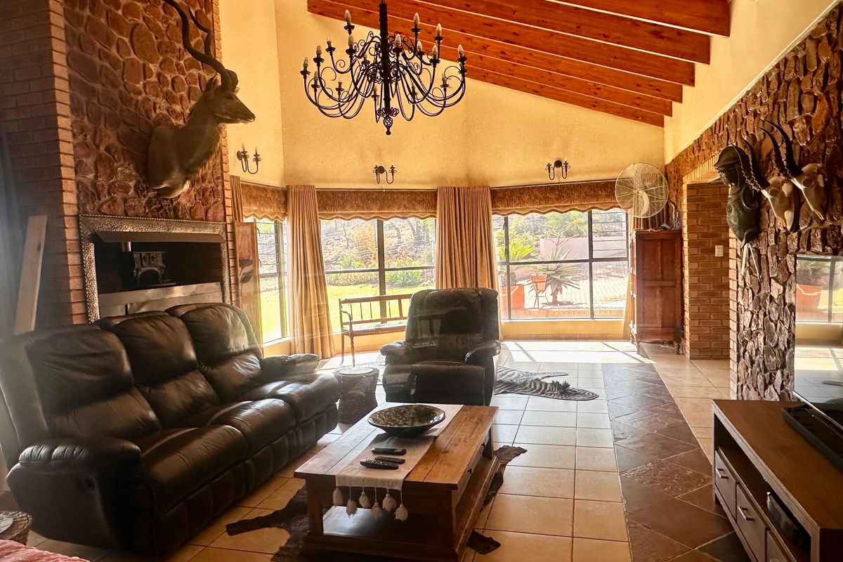 House For Sale In Swartruggens - Photo 4