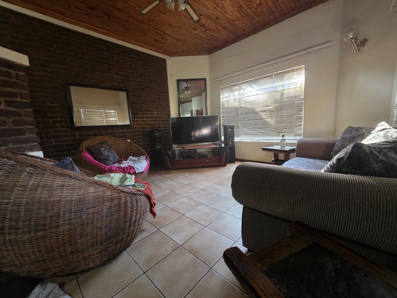 House For Sale In Rustenburg - Photo 3